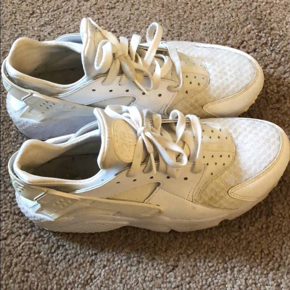 Nike Men’s Air Huaraches